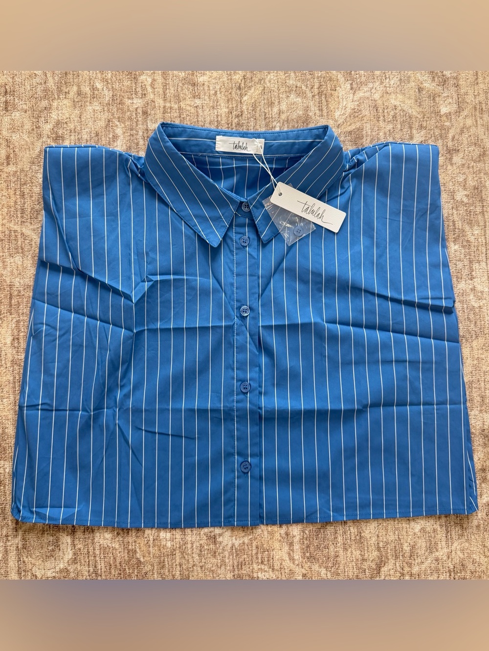 Shop Talulah “Anderson Cropped Button-Down” shirt NWT size small